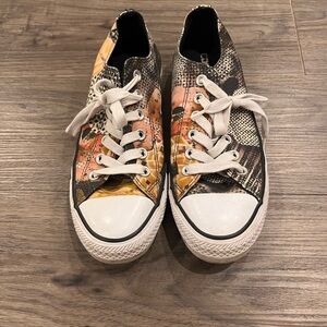 Rare design- Converse Chuck Taylor All Star Ox Sneakers
'Digital Floral' pattern
